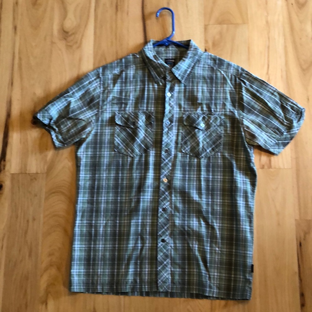 Kuhl men’s shirt